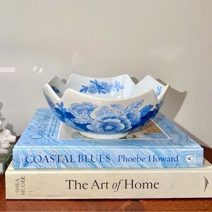 Vintage Blue Chinoiserie Decorative Bowl